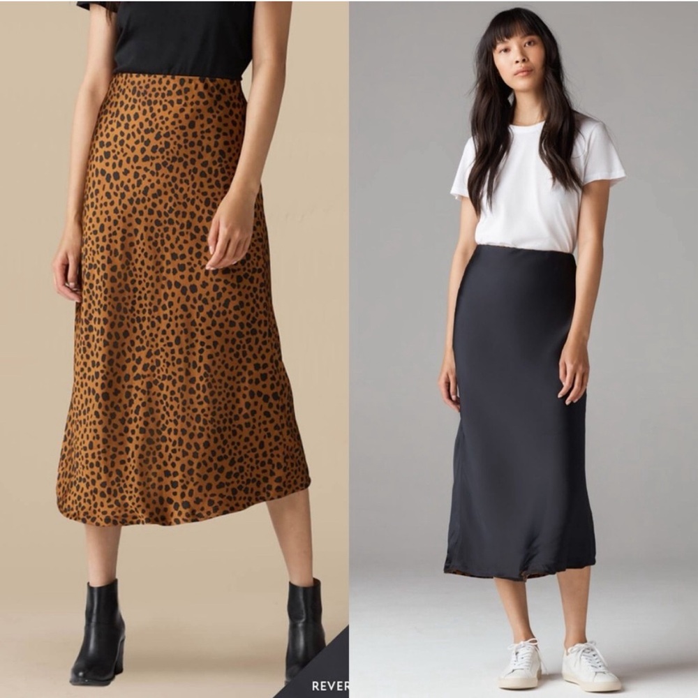 Pre-owned Vetta Black/Cheetah Reversible Skirt. Worn twice!  Great condition.